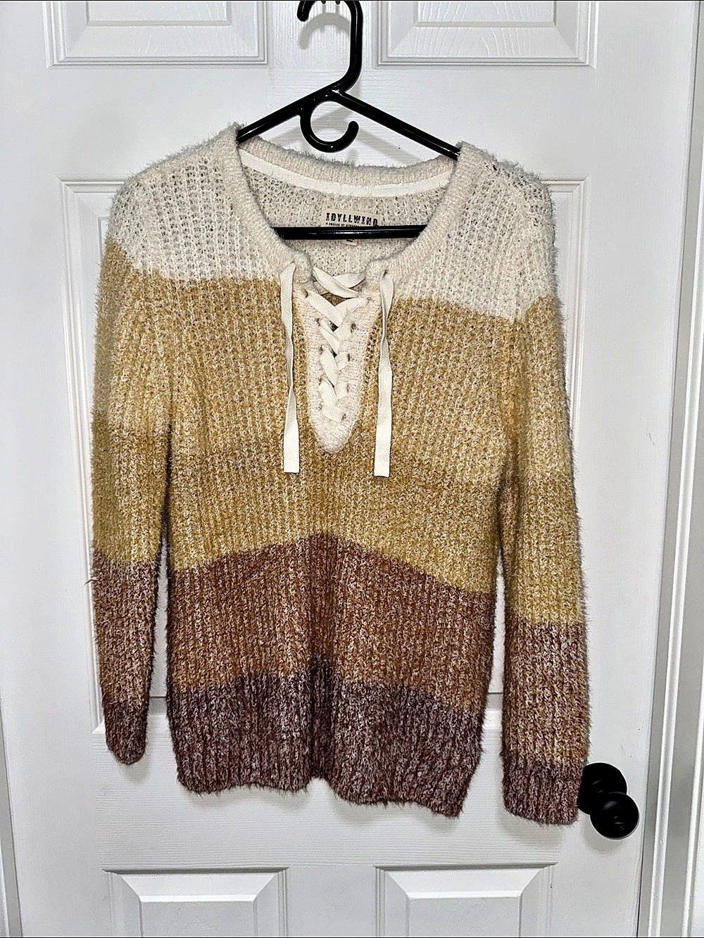Idyllwind Fueled by Miranda Lambert Color Block Lace-Up Sweater Size Small
